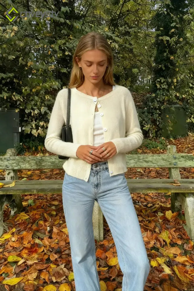 Retro Round Neck Long Sleeve Knit Cardigan